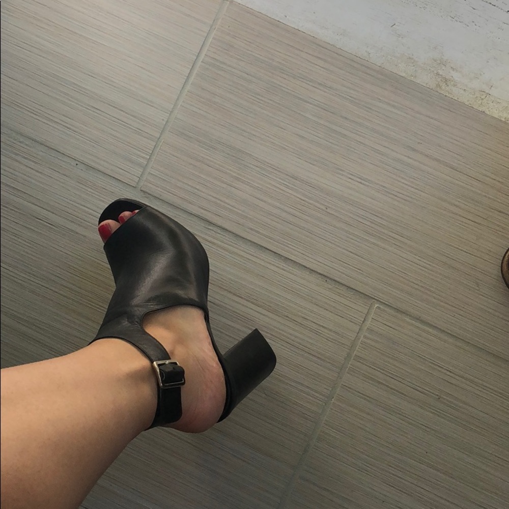 Prada Heels size 40 (although it says 40,5) - Picture 7 of 8